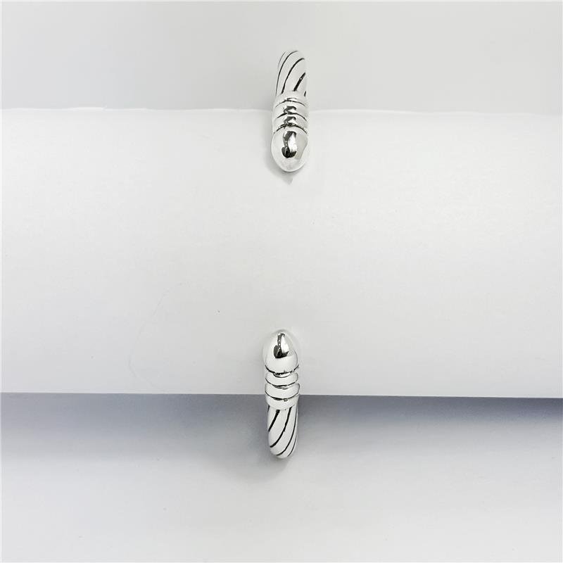 BRACELETE LISO ELETROFORMAÇÃO RISCOS DIAGONAIS ABERTO 6MM