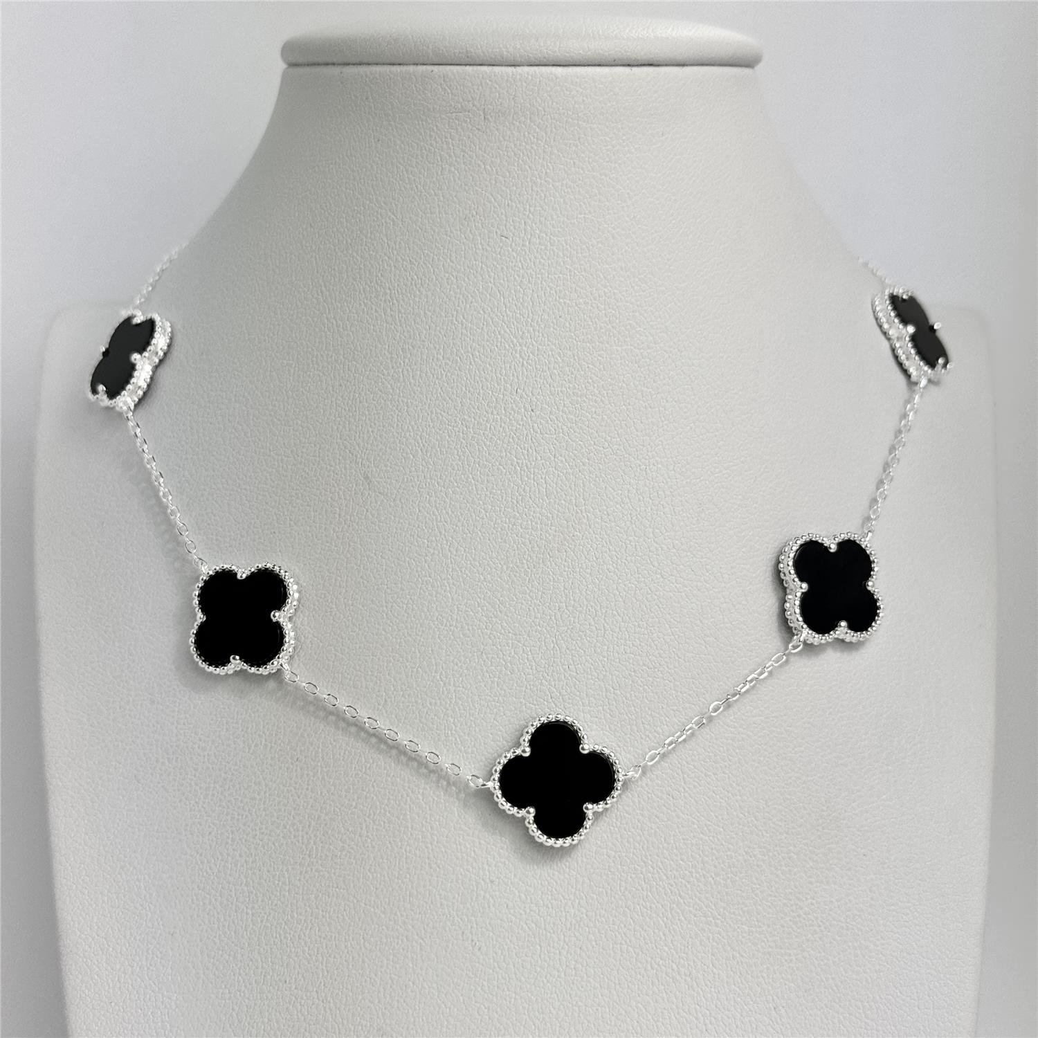 COLAR LISO LAP 5 TREVOS ONIX 1,4CM 40+5CM