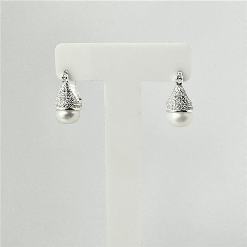 BR LISO LAP CRAVEJADO COM PEROLA 1CM X 2CM